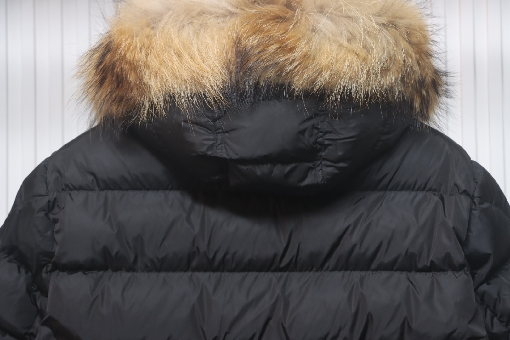 EM Sneakers Moncler Mid-Length Hooded Fur Collar Button Down Jacket Black