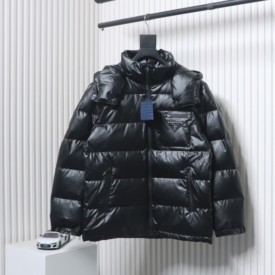EM Sneakers Prada 21fw Classic Triangle Logo Detachable Down Jacket Black