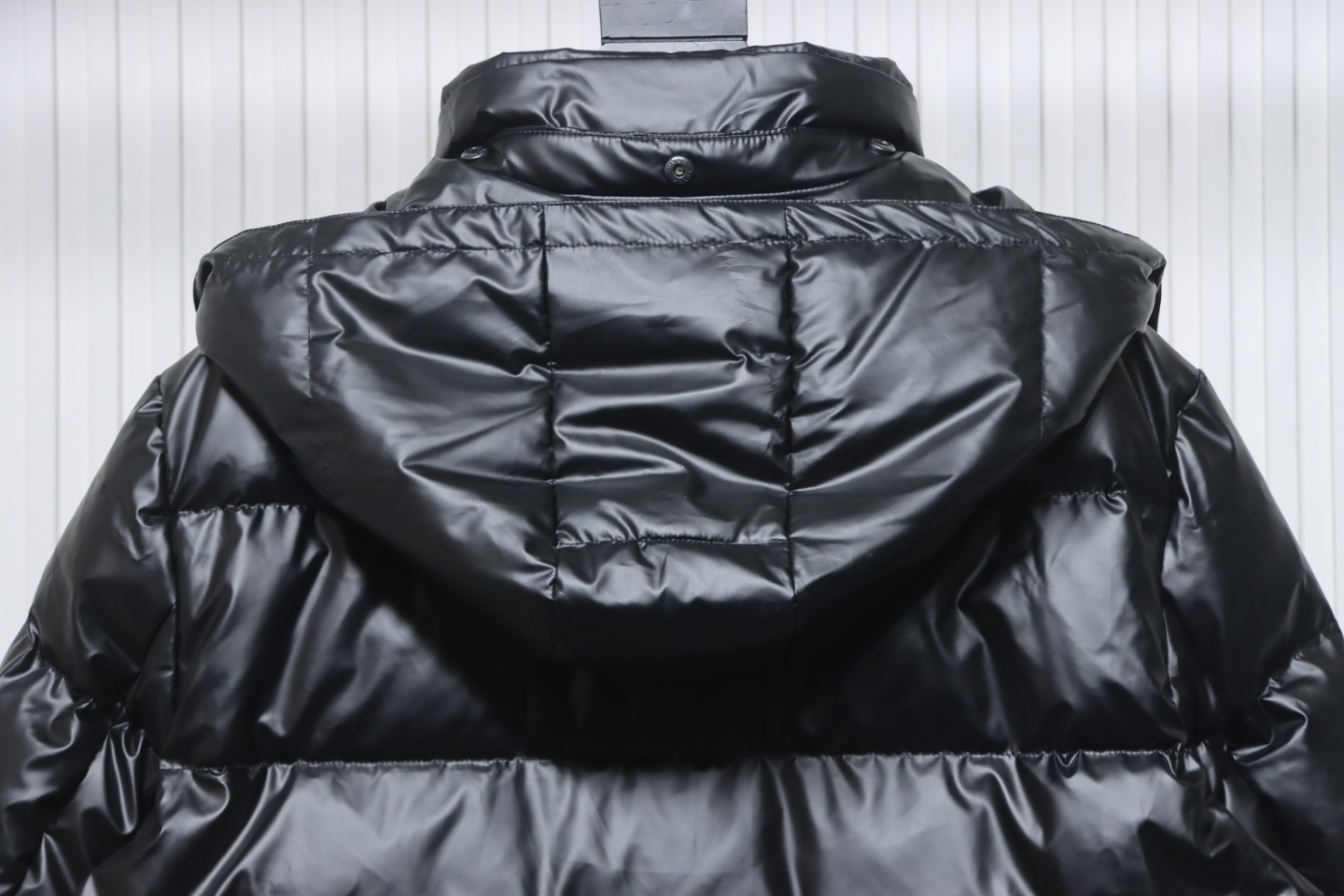 EM Sneakers Prada 21fw Classic Triangle Logo Detachable Down Jacket Black