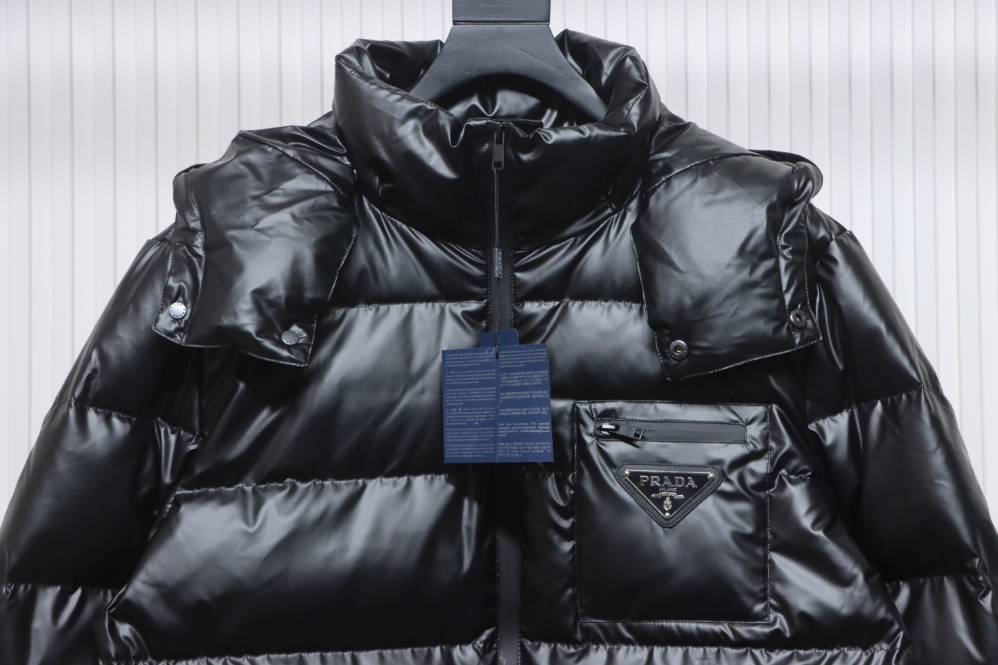 EM Sneakers Prada 21fw Classic Triangle Logo Detachable Down Jacket Black