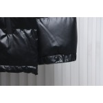 EM Sneakers Prada 21fw Classic Triangle Logo Detachable Down Jacket Black