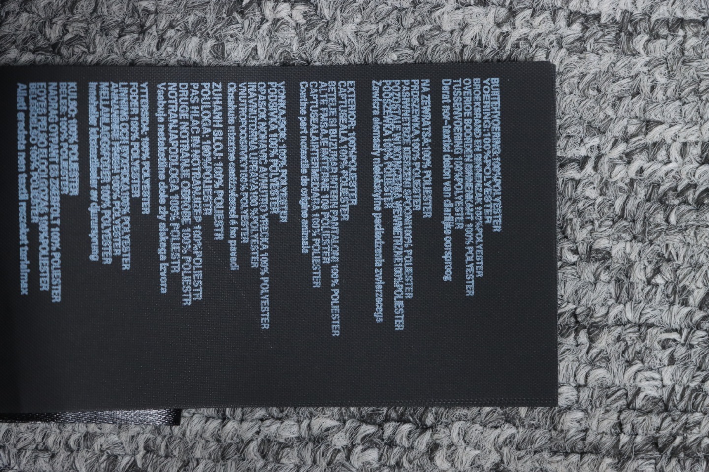 EM Sneakers Prada 21fw Classic Triangle Logo Detachable Down Jacket Black