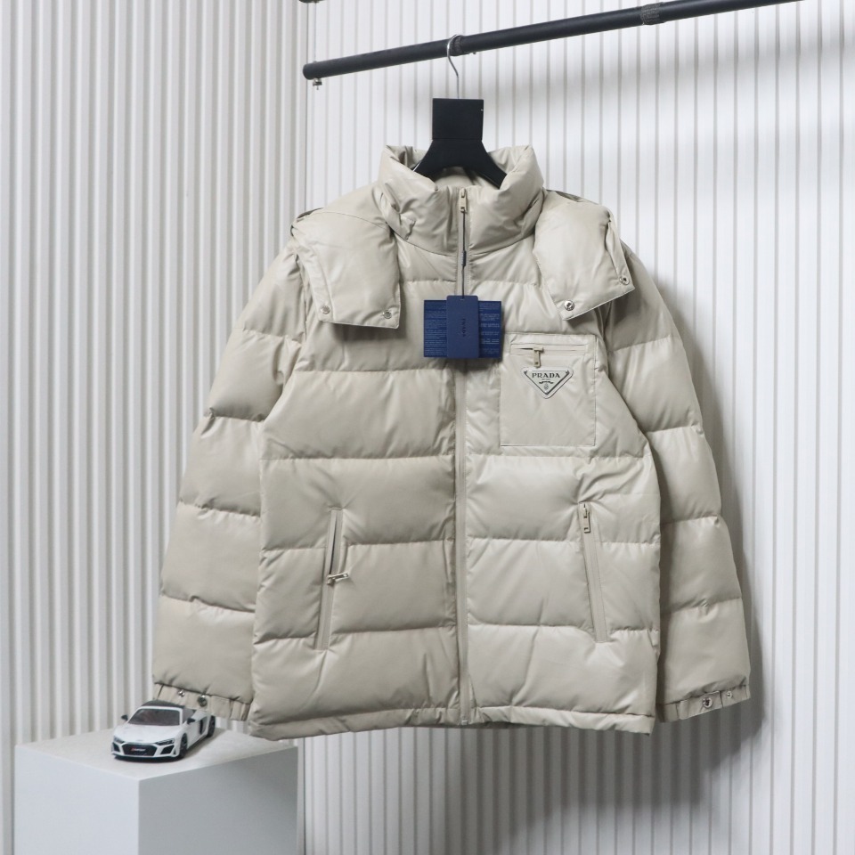 EM Sneakers Prada 21fw Classic Triangle Logo Detachable Down Jacket White