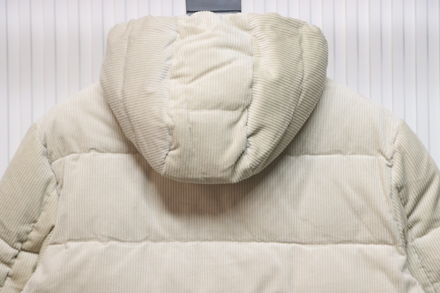 EM Sneakers Prada 23FW Corduroy Down Jacket White