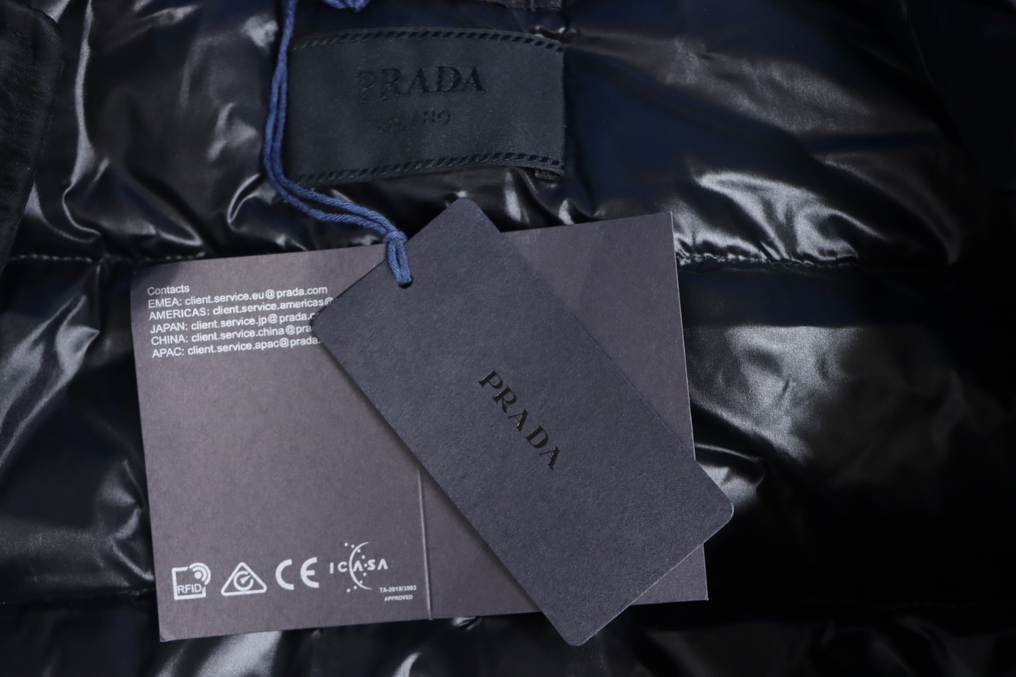 EM Sneakers Prada 23FW Recycled Nylon Down Jacket Black