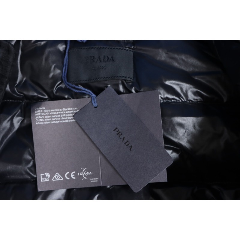 EM Sneakers Prada 23FW Recycled Nylon Down Jacket Black