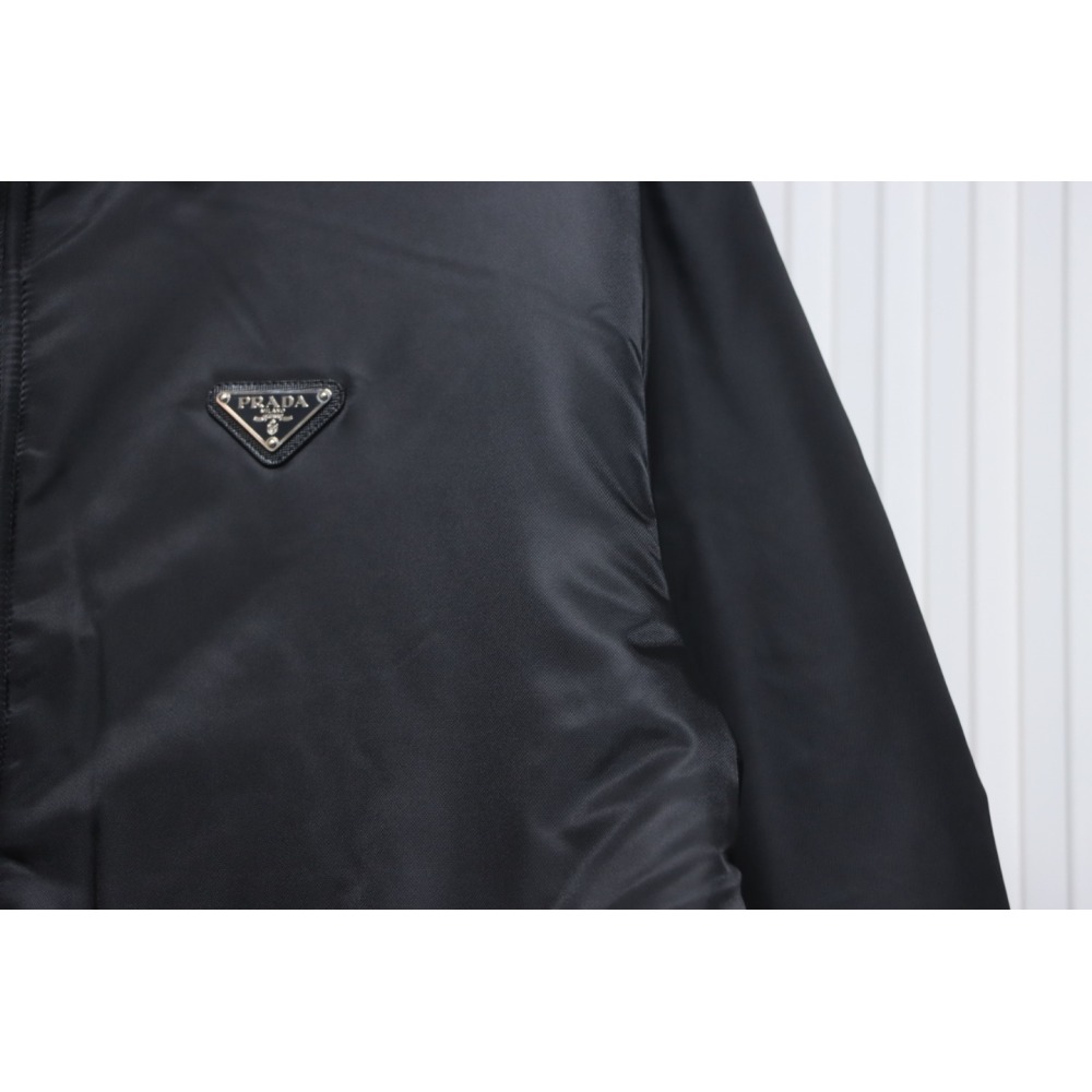 EM Sneakers Prada 23FW Recycled Nylon Down Jacket Black