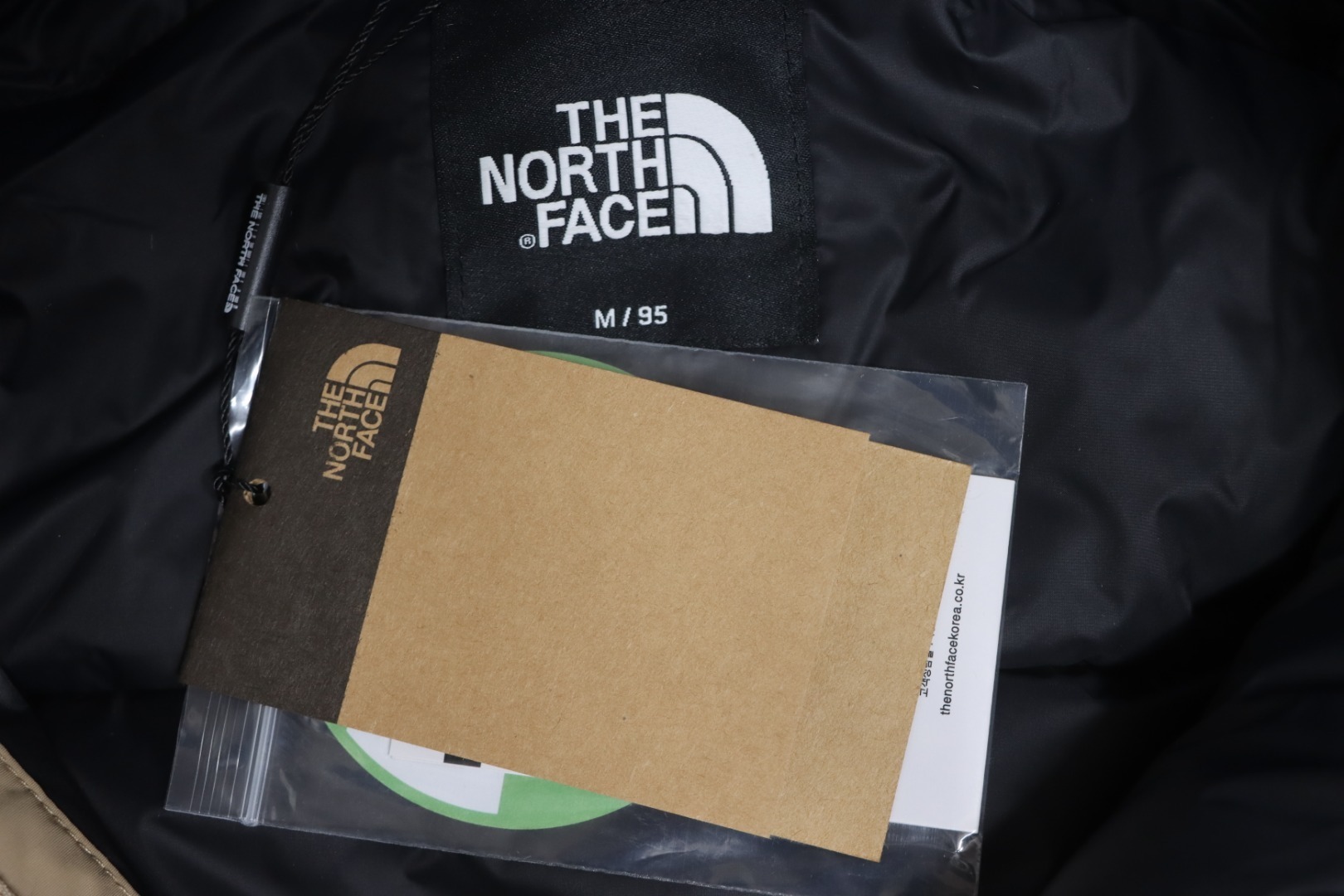 EM Sneakers The North Face 1990 Down Jacket Khaki Black