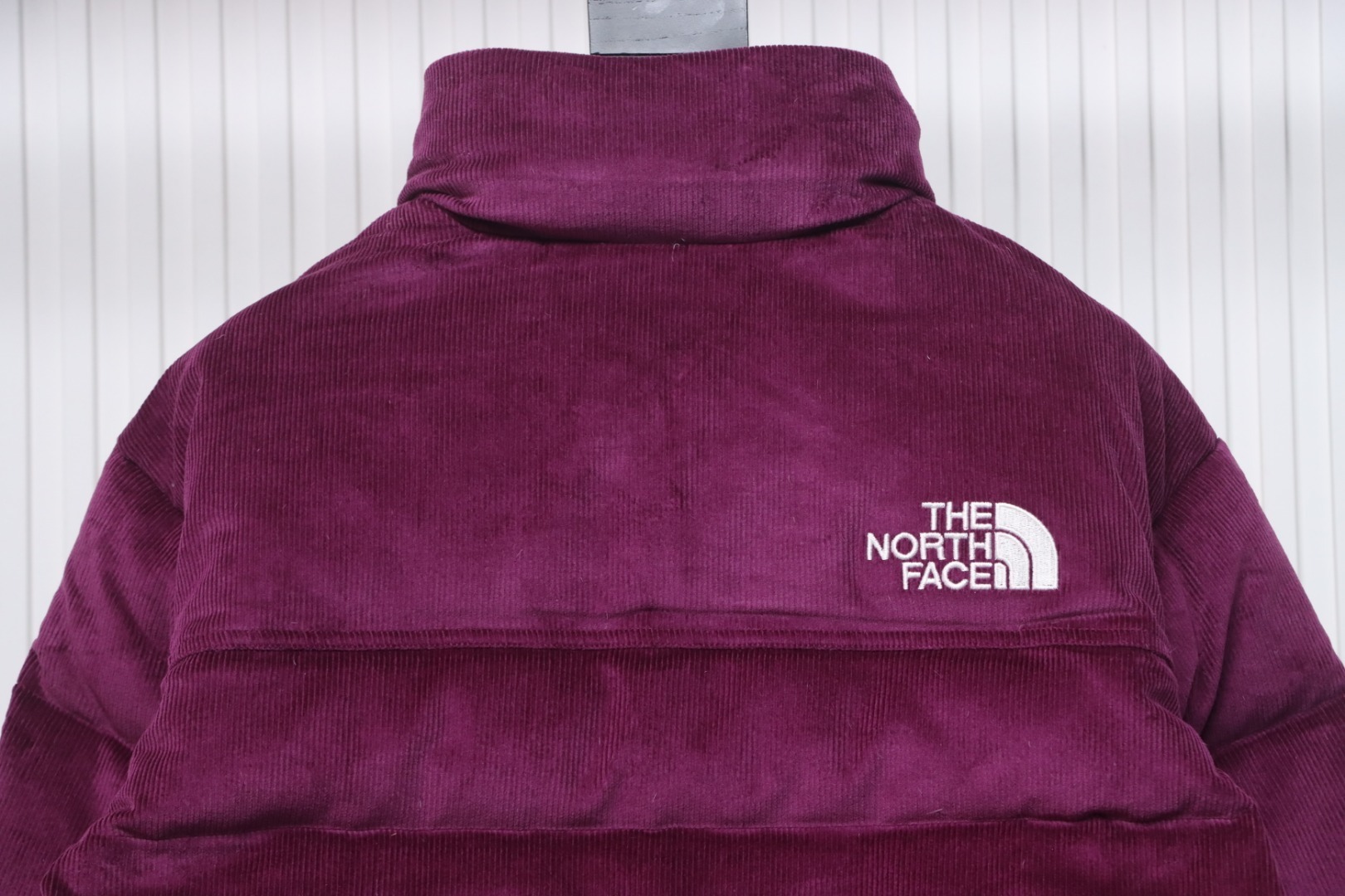 EM Sneakers The North Face 23AW 92S Limited Edition Corduroy Reversible Down Jacket Purple
