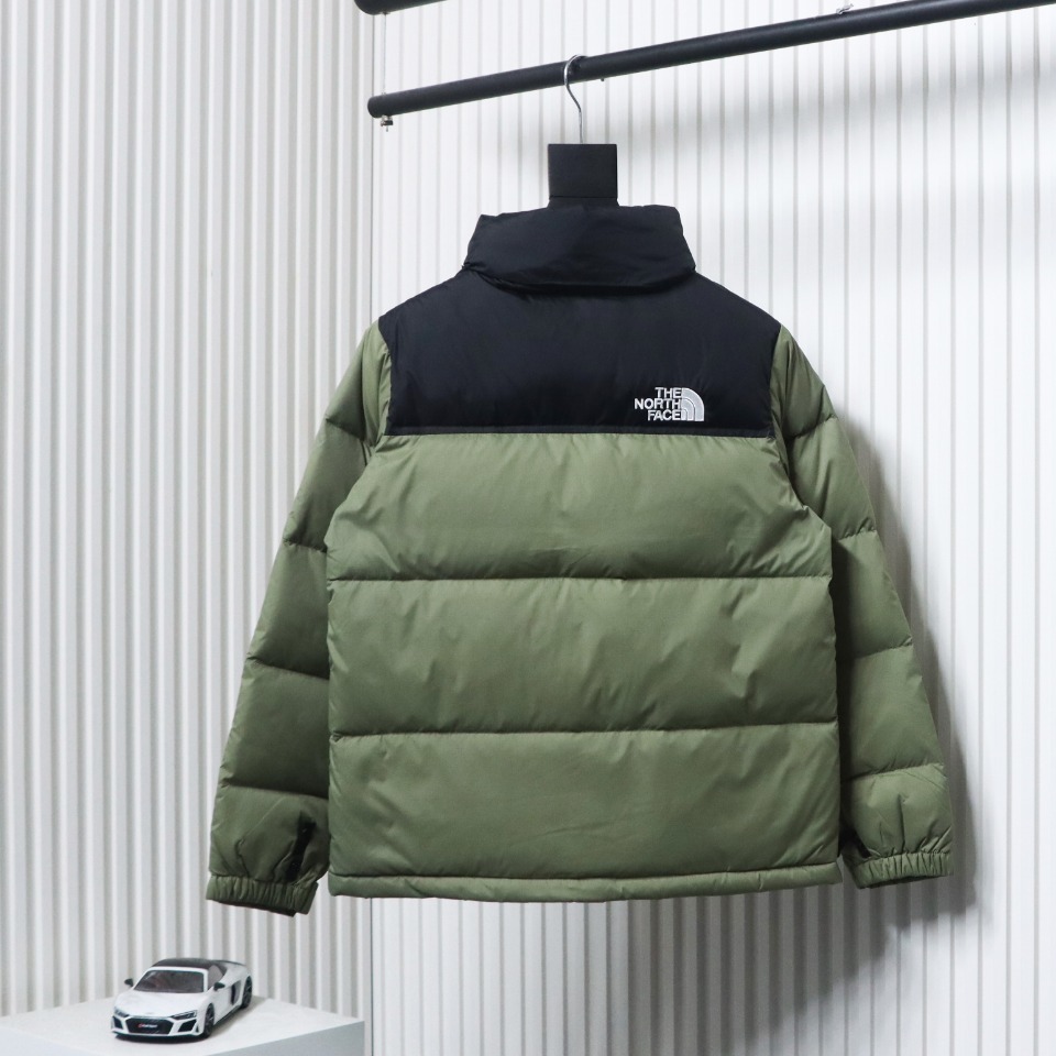EM Sneakers The North Face 96 Basic Down Jacket Black and Green