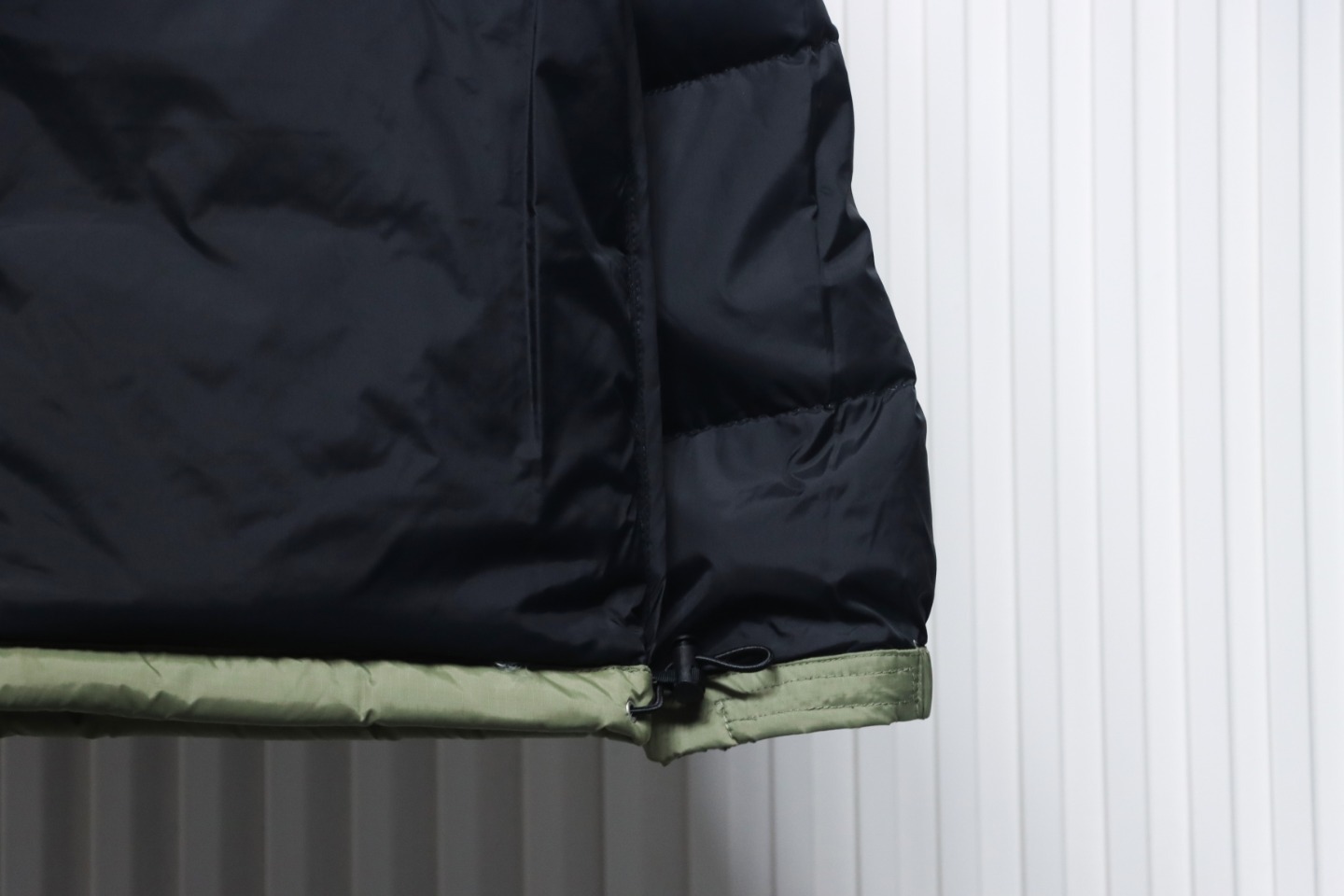 EM Sneakers The North Face 96 Basic Down Jacket Black and Green