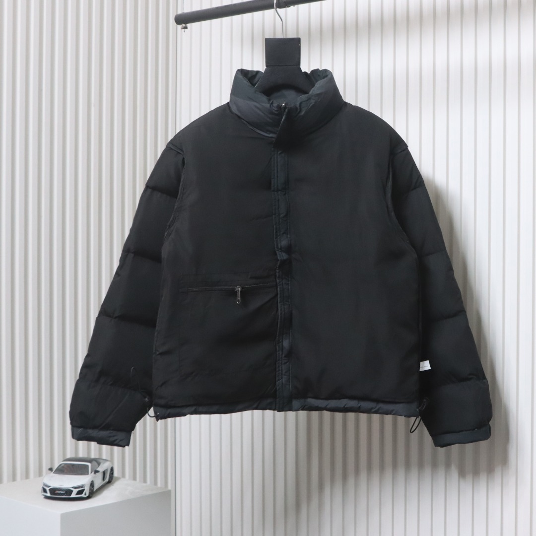EM Sneakers The North Face x Kaws Joint 𝟏𝟗𝟗𝟔  American Version Down Jacket Black