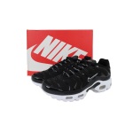 EM Sneakers Nike Air Max Plus Black White