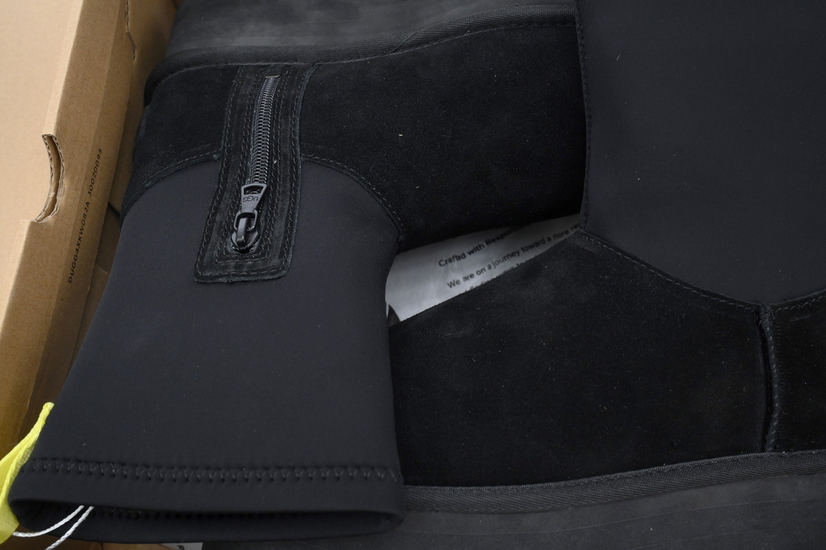 EM Sneakers UGG Classic Dipper Platform Boot Black