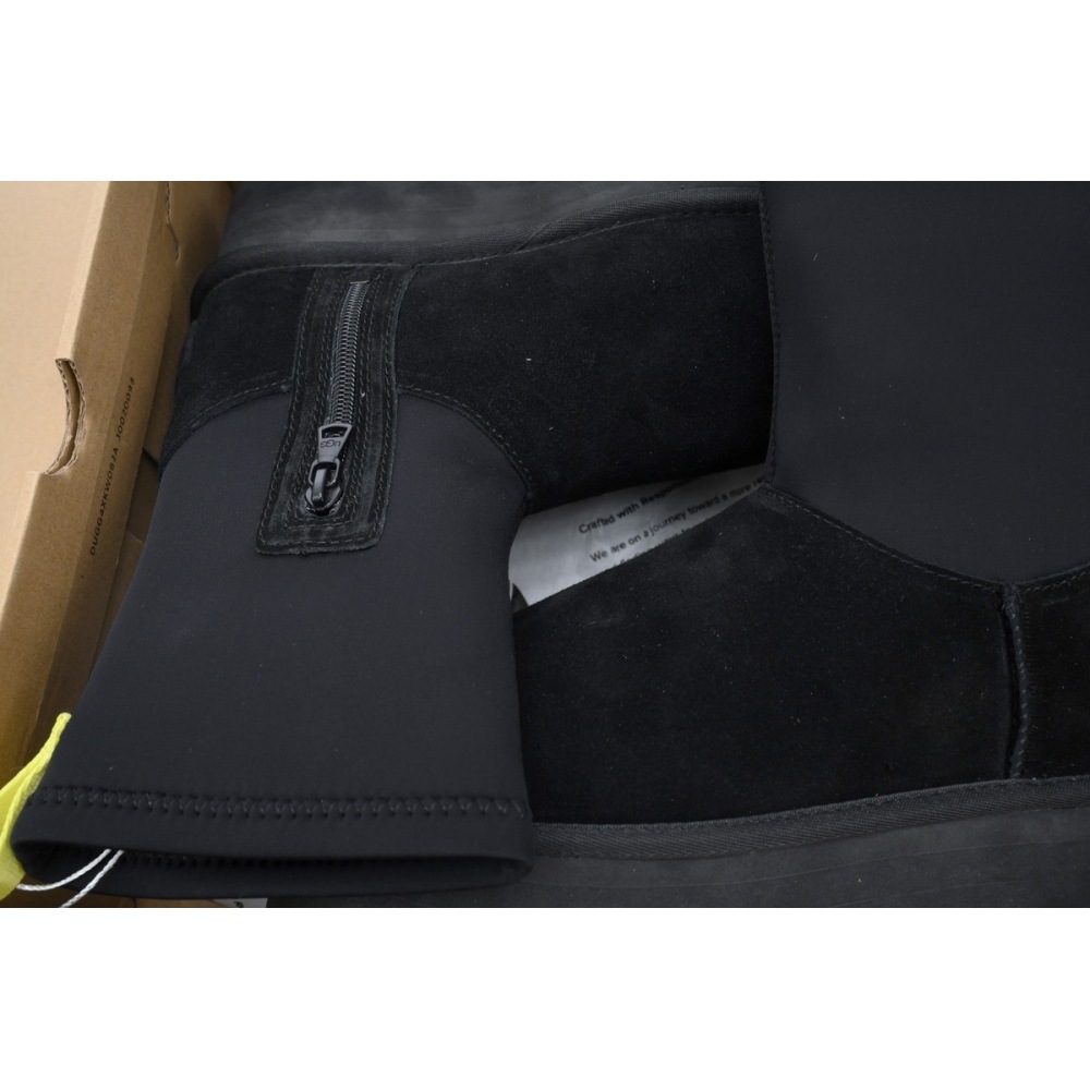 EM Sneakers UGG Classic Dipper Platform Boot Black