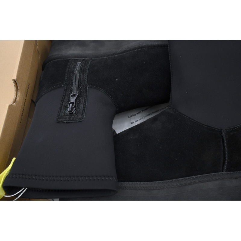 EM Sneakers UGG Classic Dipper Platform Boot Black