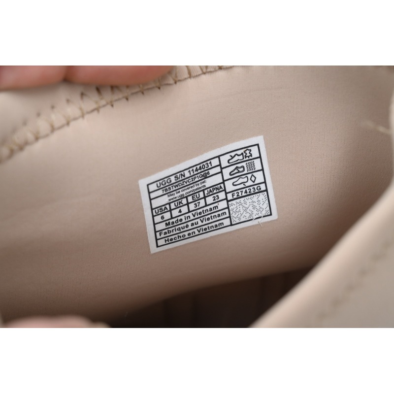EM Sneakers UGG Classic Dipper Platform Boot Khaki