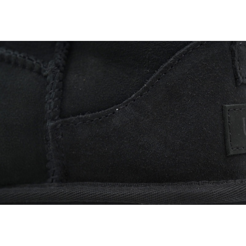 EM Sneakers UGG Classic Ultra Mini Low-Top Boot Black