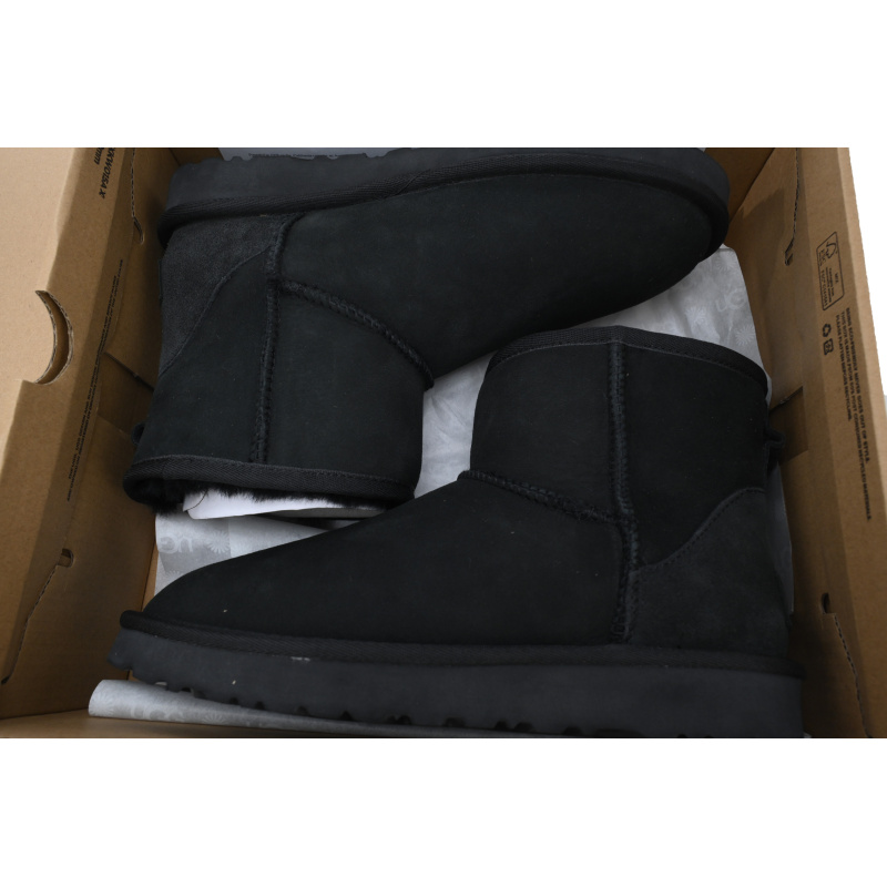 EM Sneakers UGG Classic Ultra Mini Mid-Top Boot Black