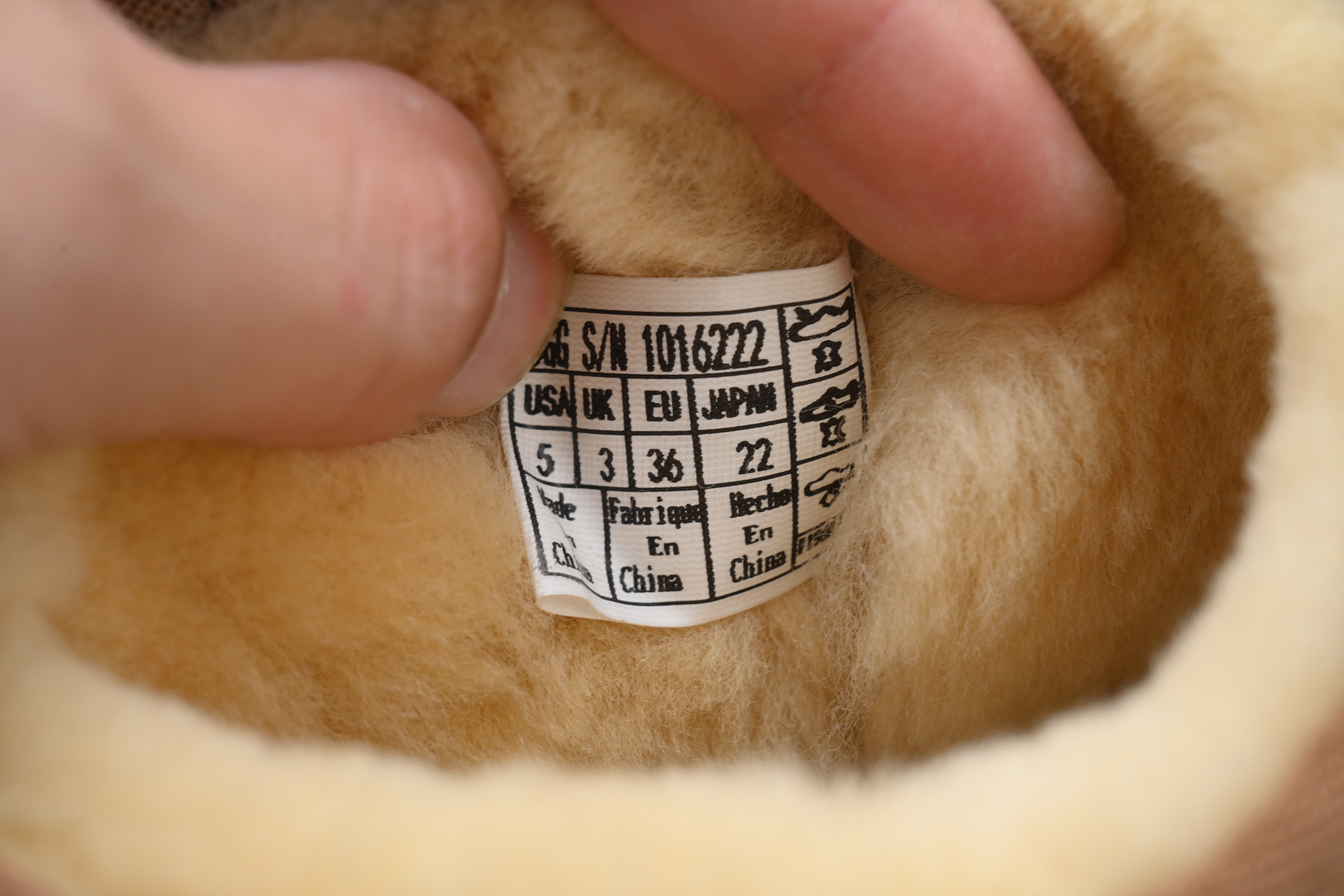 EM Sneakers UGG Classic Ultra Mini Mid-Top Boot Maroon