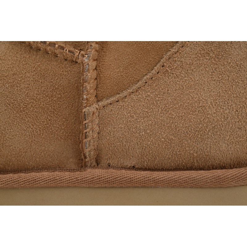 EM Sneakers UGG Classic Ultra Mini Mid-Top Boot Maroon