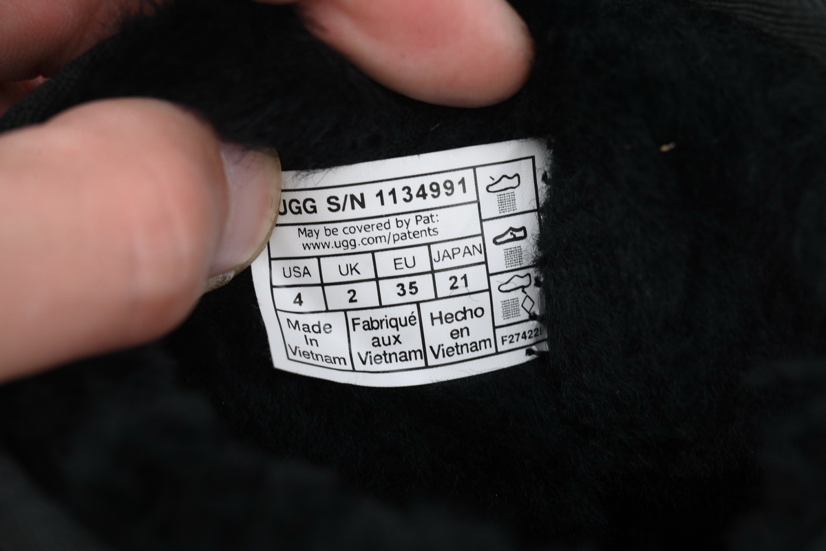 EM Sneakers UGG Classic Ultra Mini Platform Mid-Top Boot Black