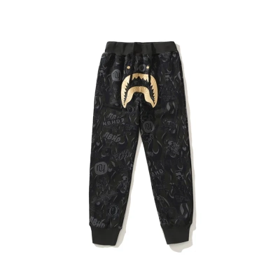 EM Sneakers BAPE x NBHD Joint Style Shark Head Sweatpant Black and Gold 01