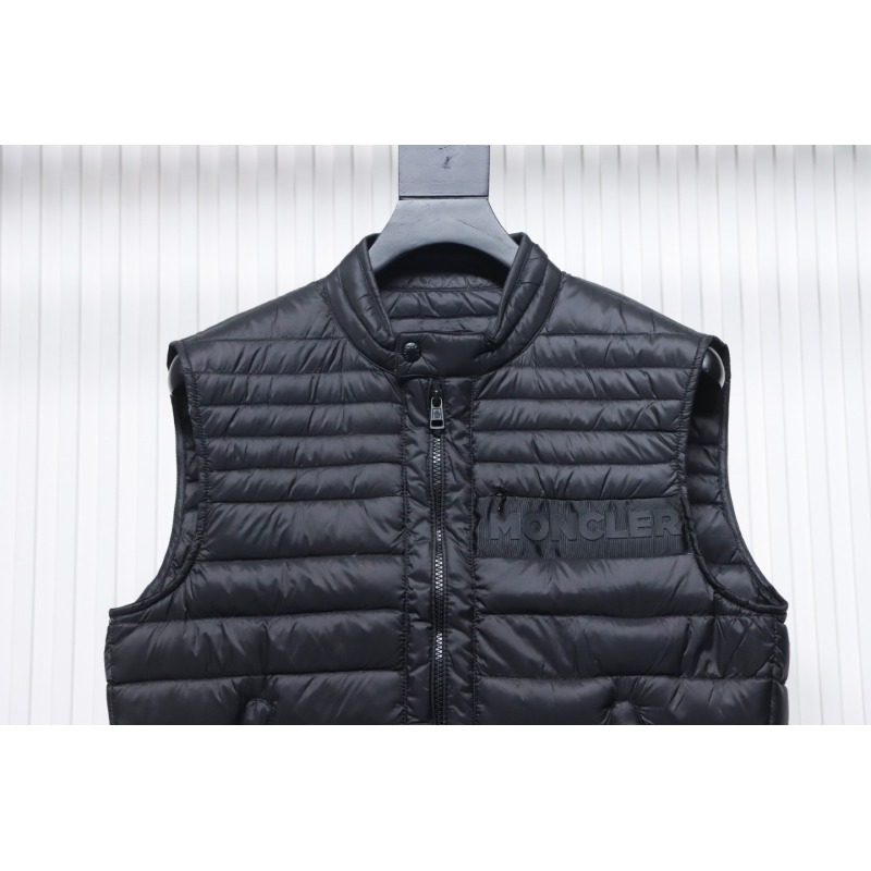 EM Sneakers Moncler Classic Down Vest Black