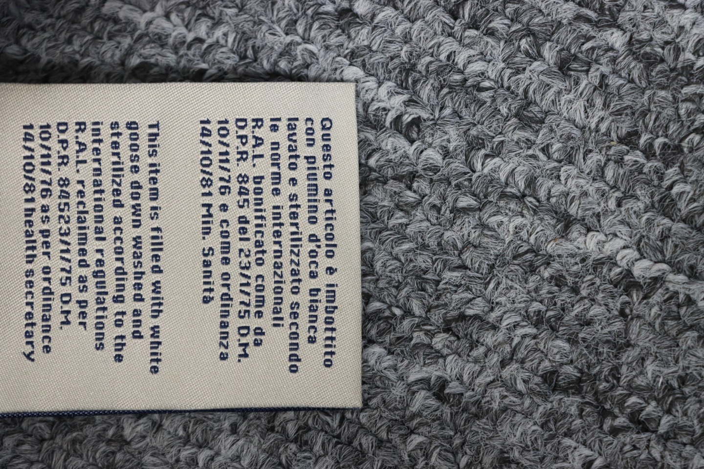 EM Sneakers Moncler Classic Down Vest Black