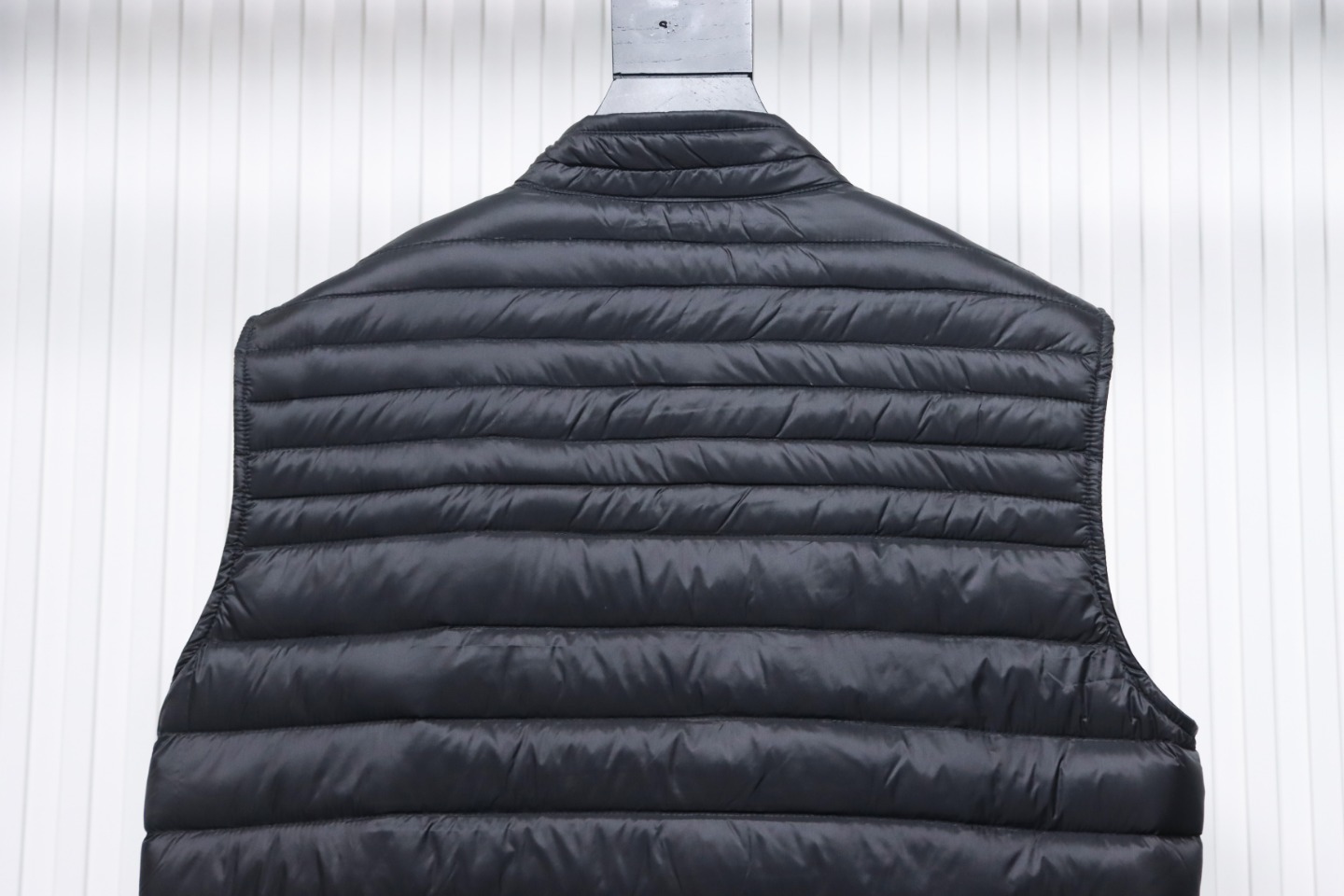 EM Sneakers Moncler Classic Down Vest Black