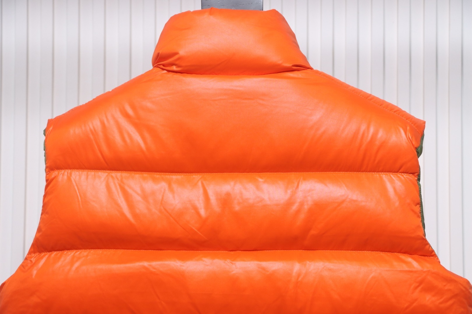 EM Sneakers Moncler Tibb Down vest Bright Orange