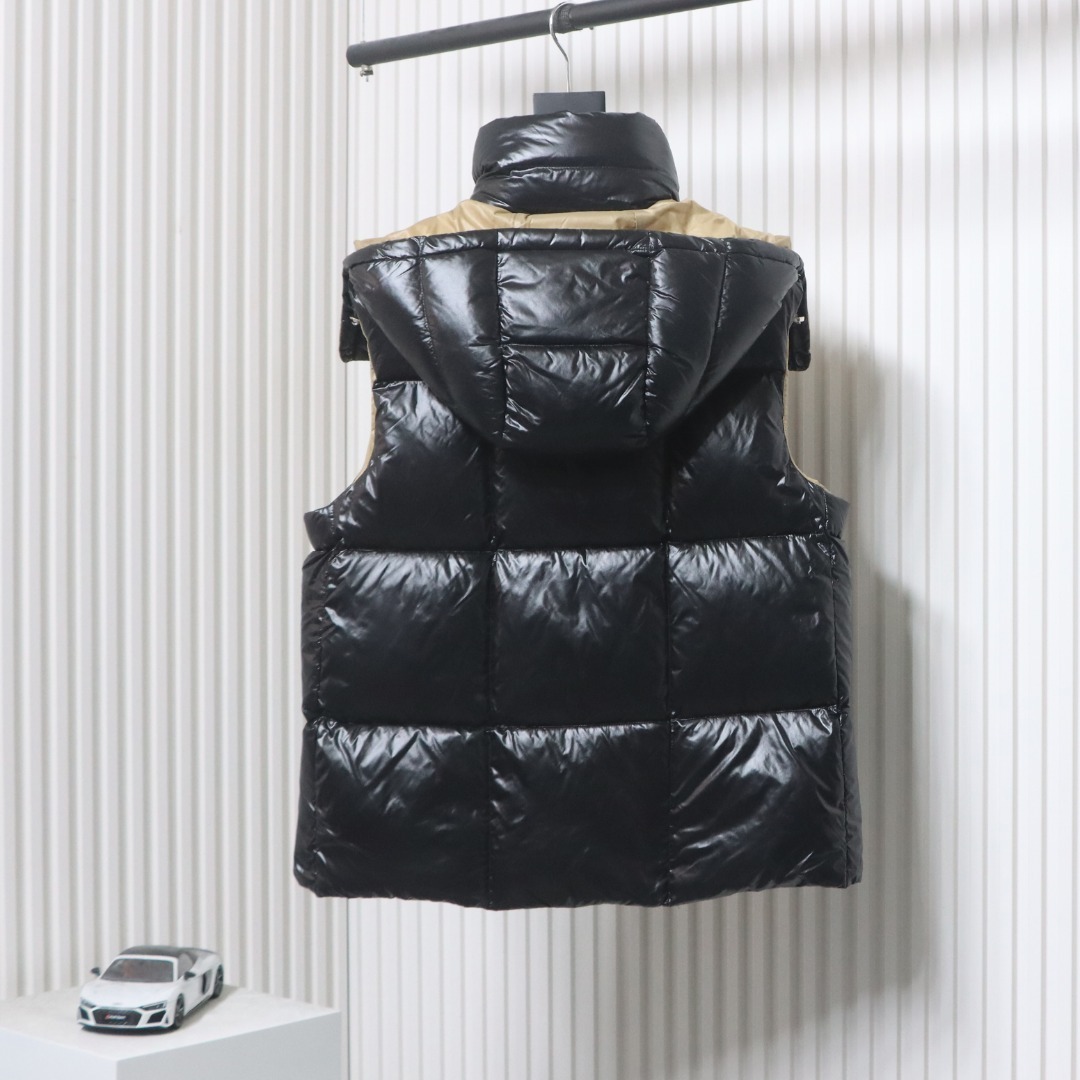 EM Sneakers Moncler Luzule Nylon Down Vest Black