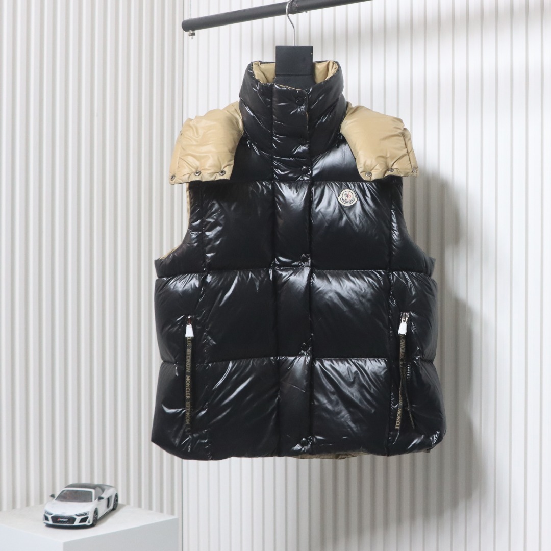 EM Sneakers Moncler Luzule Nylon Down Vest Black