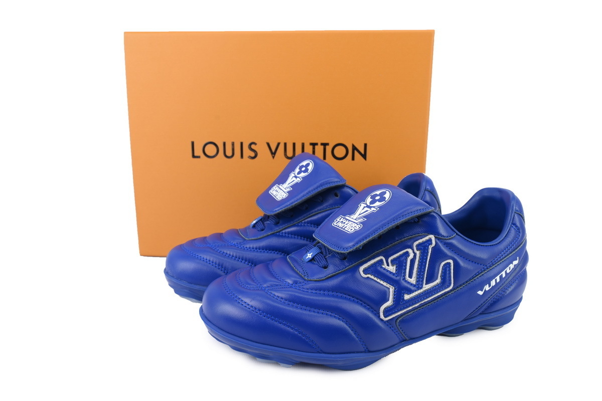 EM Sneakers Louis Vuitton LV Footprint Soccer Sneaker Blue