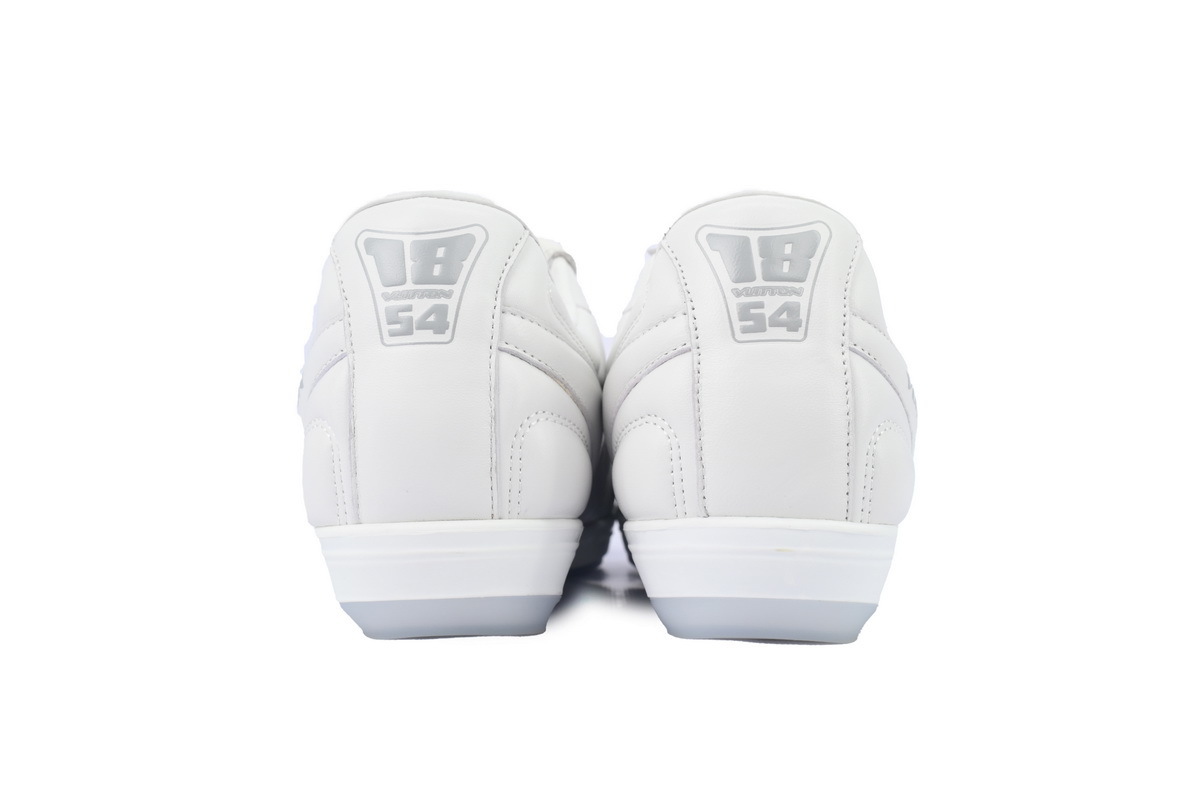 EM Sneakers Louis Vuitton LV Footprint Soccer Sneaker White