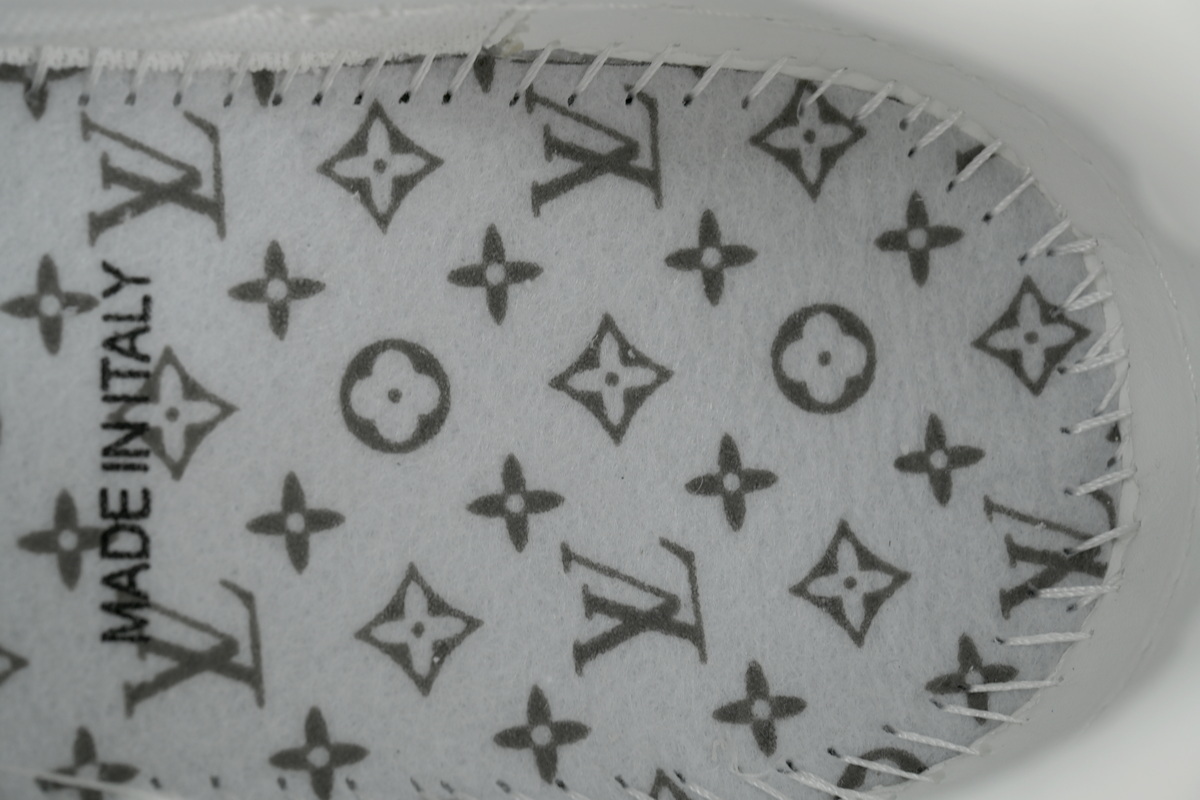 EM Sneakers Louis Vuitton LV Trainer White Green Rivets