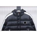 EM Sneakers Moncler Stellaire Hooded Black and White Colorblock Down Jacket