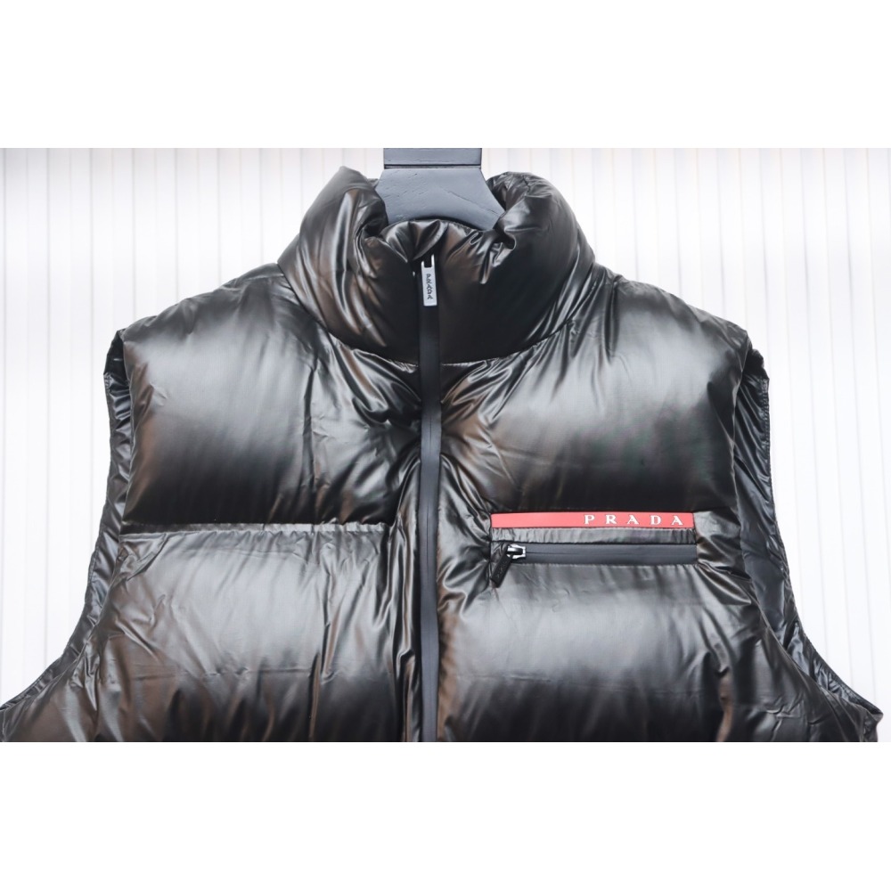EM Sneakers Prada Light Nylon Down Vest Black