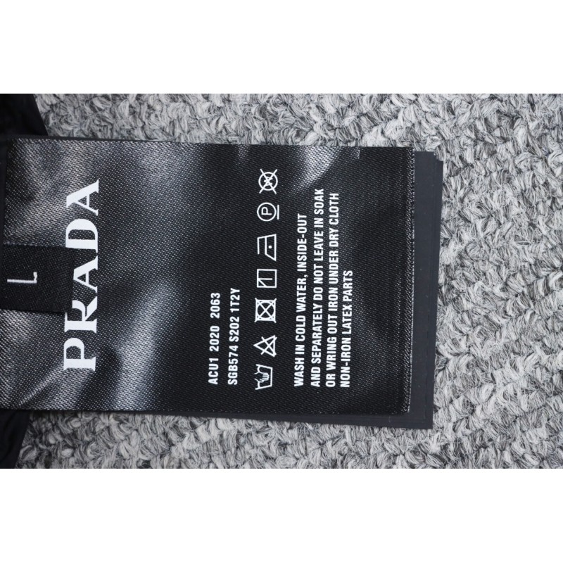 EM Sneakers Prada Light Nylon Down Vest Black