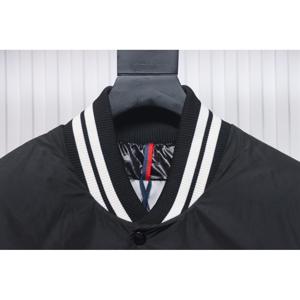 EM Sneakers Moncler Lateltin Black M Mark Varsity Black Down Jacket