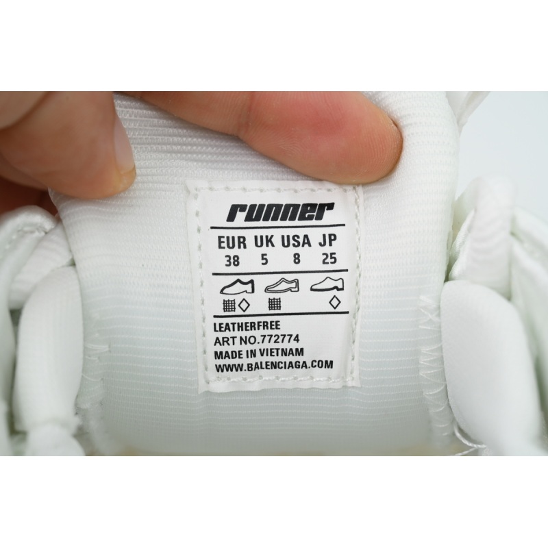 EM Sneakers Balenciaga Runner Sneaker Gradient - White Black