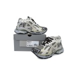EM Sneakers Balenciaga Runner Sneaker Grey Brown