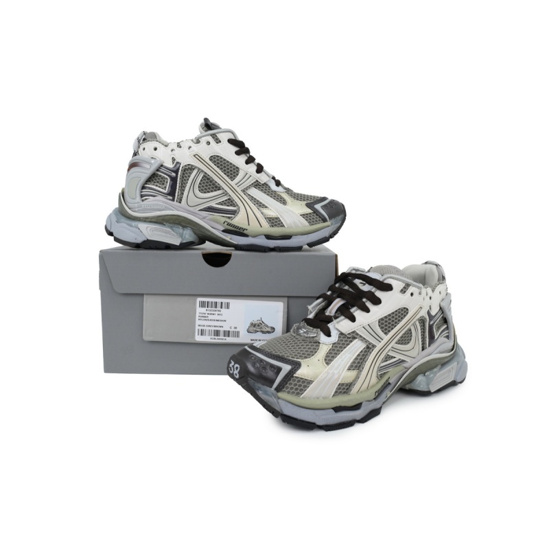 EM Sneakers Balenciaga Runner Sneaker Grey Brown