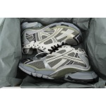 EM Sneakers Balenciaga Runner Sneaker Grey Brown
