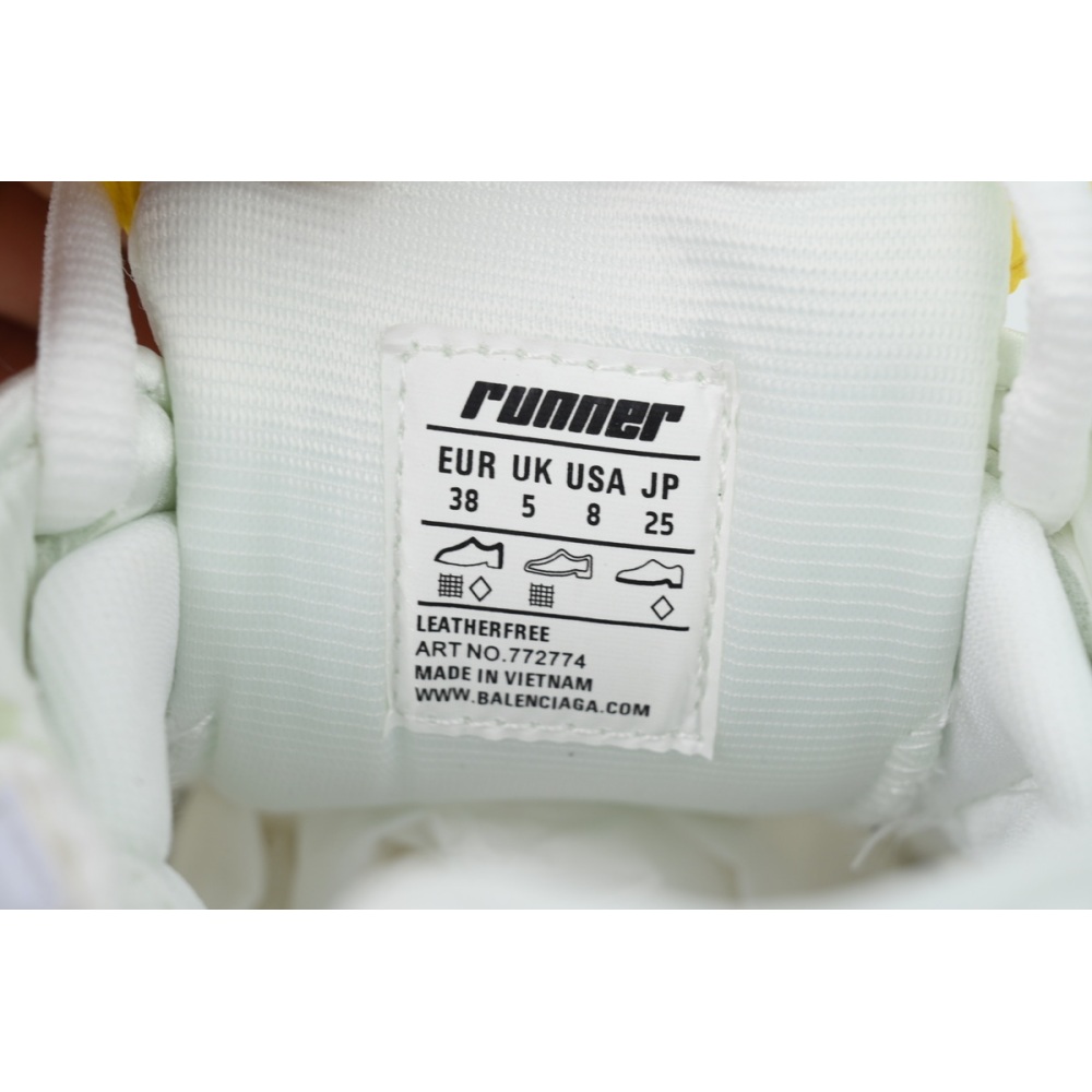EM Sneakers Balenciaga Runner Sneaker White Multi-Color