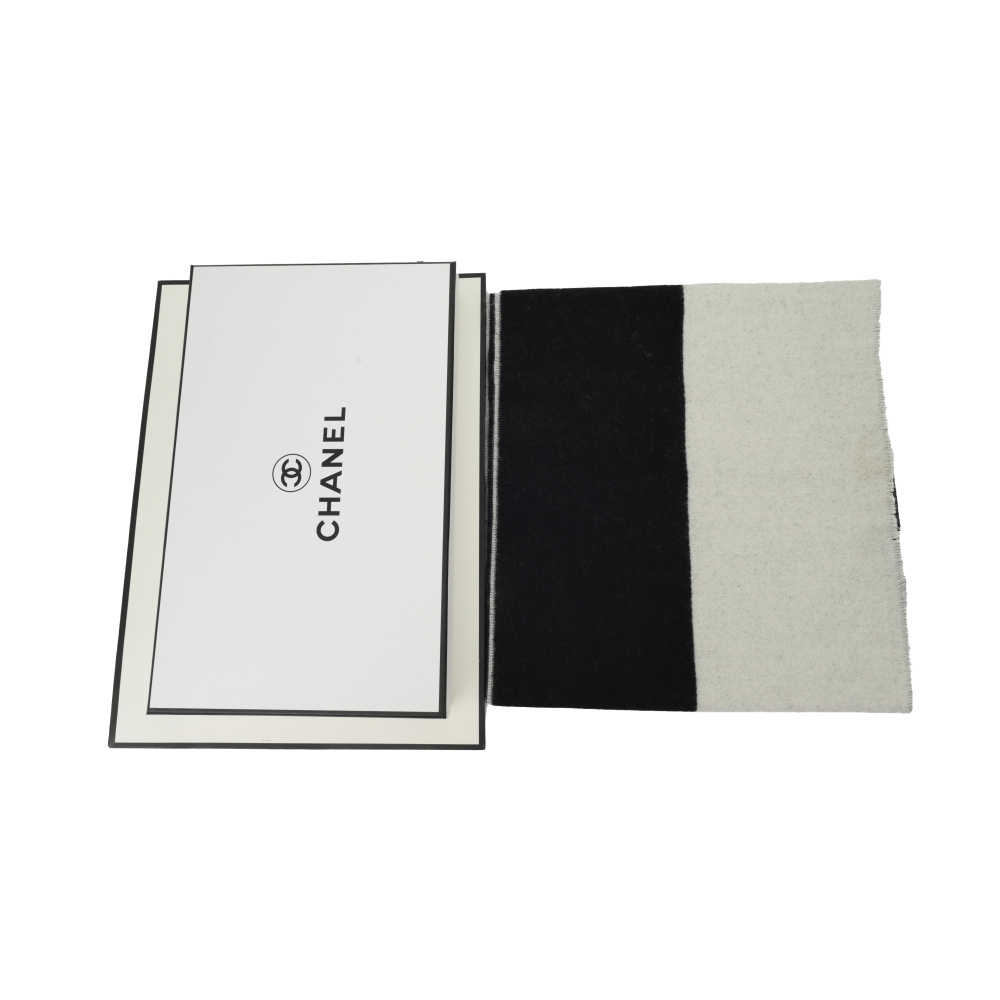 EM Sneakers Chanel Fringed Scarf with White and Black Colorblock Logo
