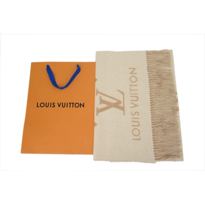 EM Sneakers Louis Vuitton Double-sided Presbyopia Suede Tassel Scarf LV Logo Khaki 01