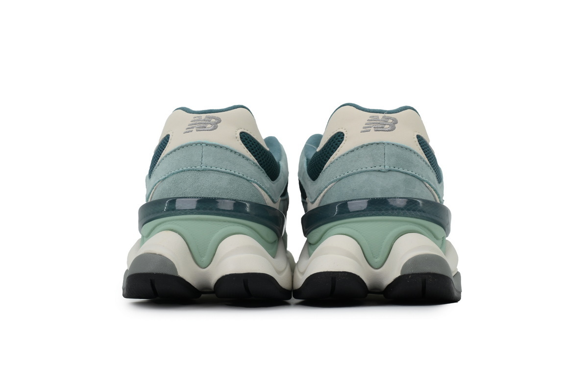 EM Sneakers New Balance 9060 New Spruce Salt Marsh