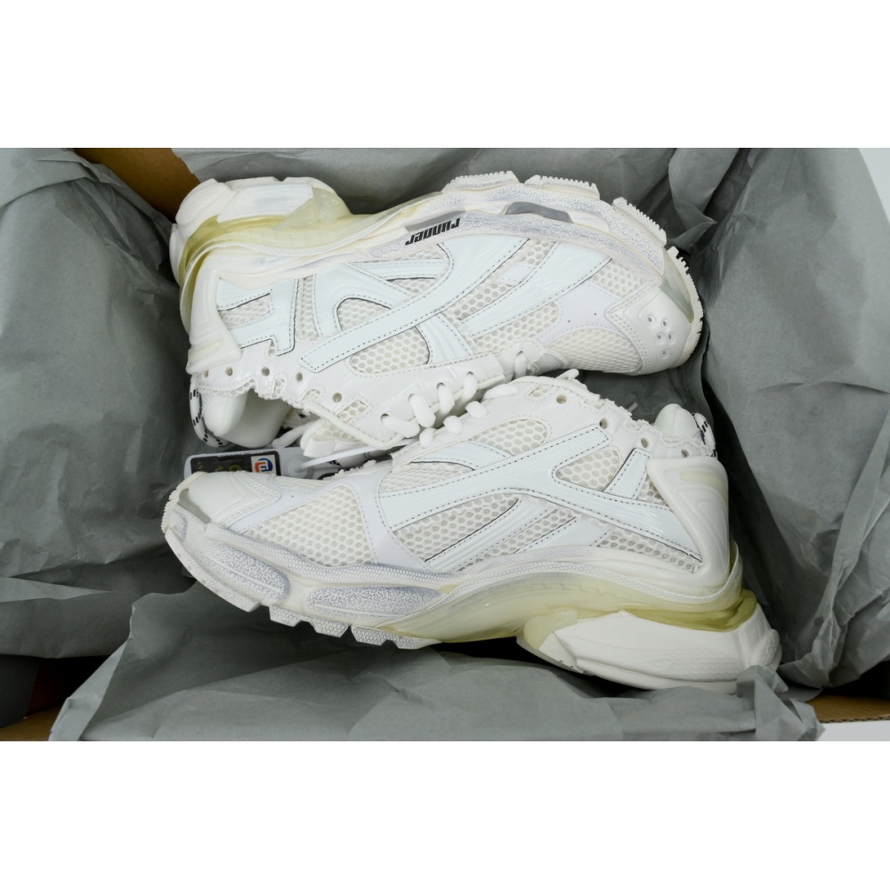 EM Sneakers Balenciaga Runner Sneaker White