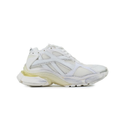 EM Sneakers Balenciaga Runner Sneaker White 02